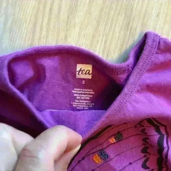 TEA COLLECTION Butterfly w/ Embroidery Tunic Top - Magenta - 2T - Picture 2 of 2
